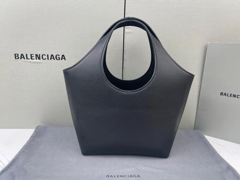 Balenciaga  Black BB23ss Leather Handheld Small Bag - 24.5x22x7cm Stylish 78571