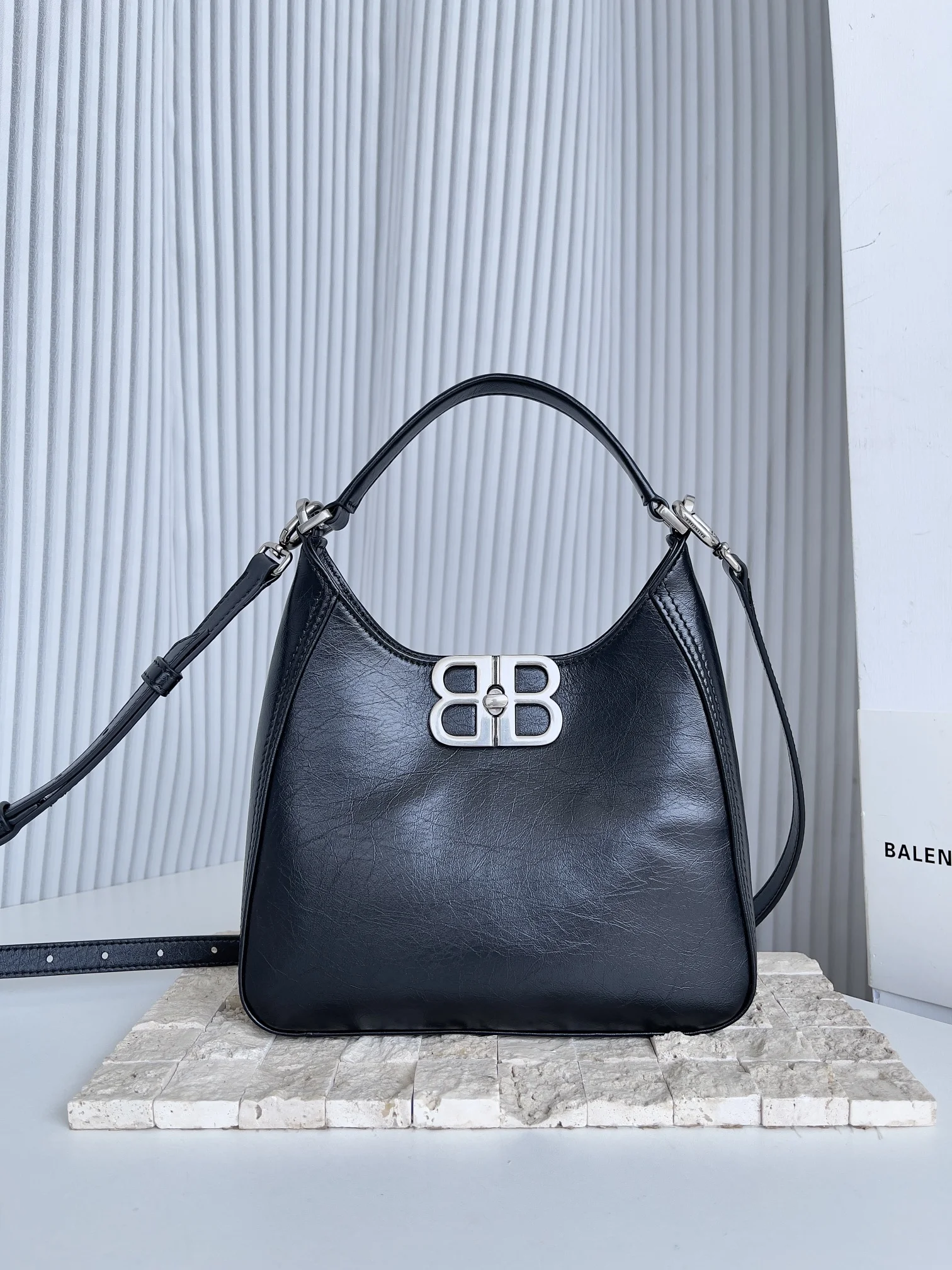 WeatherProof Balenciaga  Hobo Bag - 20x20.5x6.8 cm 60936