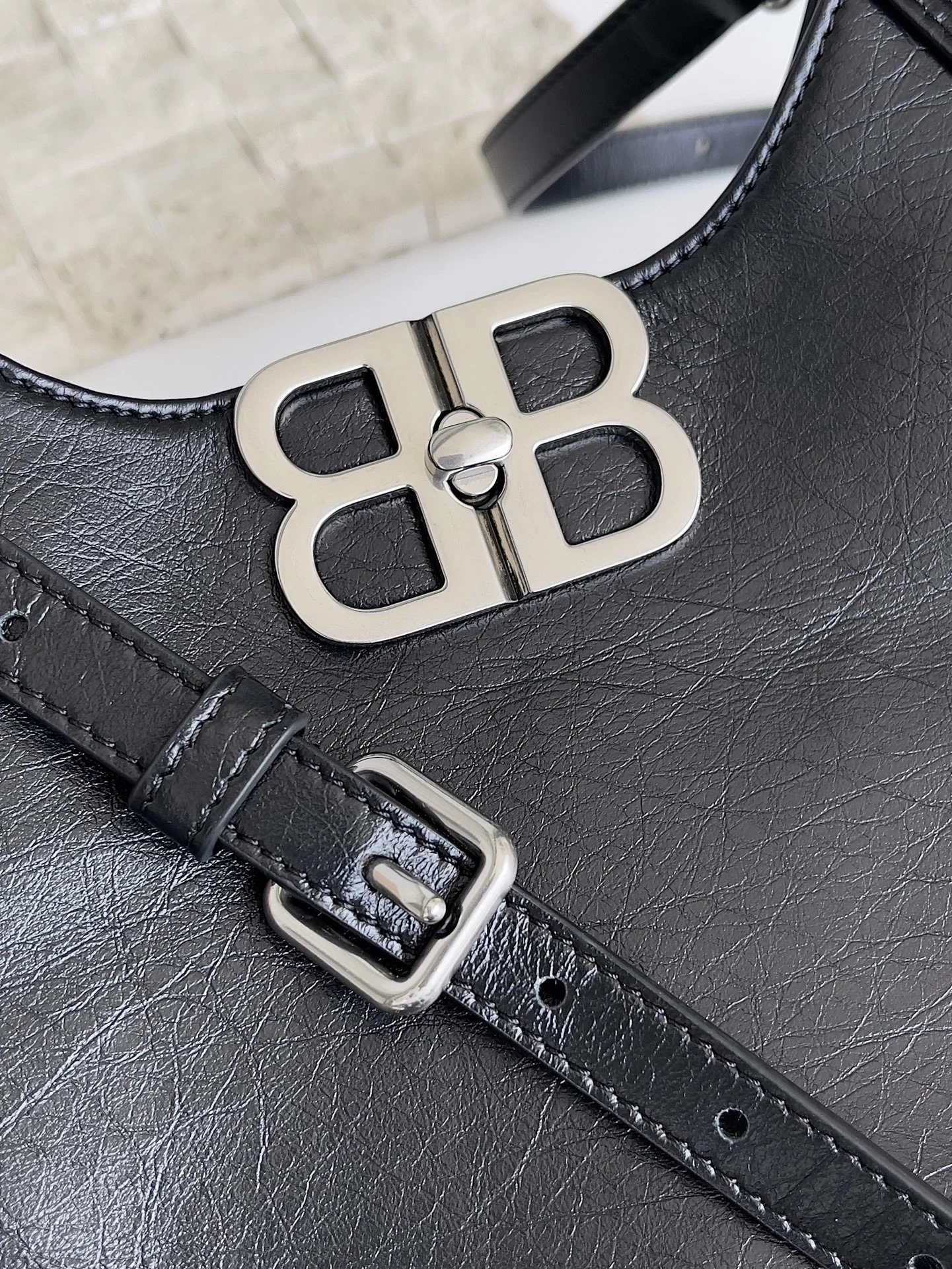 WeatherProof Balenciaga  Hobo Bag - 20x20.5x6.8 cm 60936
