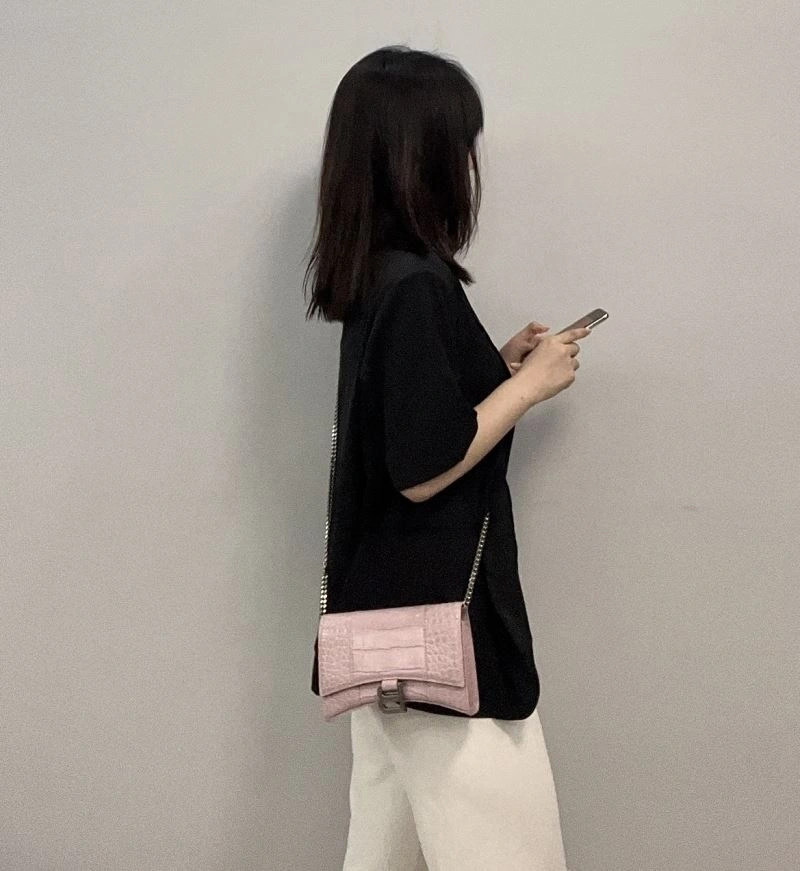 Balenciaga Crocodile Bean Paste Pink Hourglass Chain Bag with Silver Buckle Tailored 78701