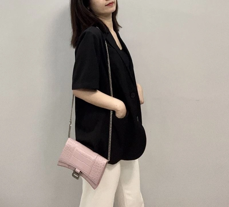 Balenciaga Crocodile Bean Paste Pink Hourglass Chain Bag with Silver Buckle Tailored 78701