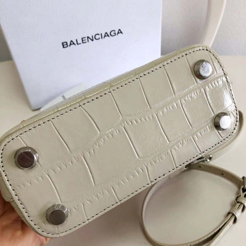 Balenciaga Crocodile Mini Shell Bag in Light Beige Unique 78550