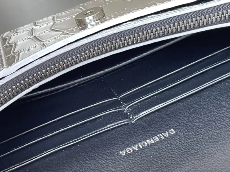 Balenciaga Crocodile Silver Hourglass Chain Bag with B-Shaped Pull Tab Trendsetting 78678