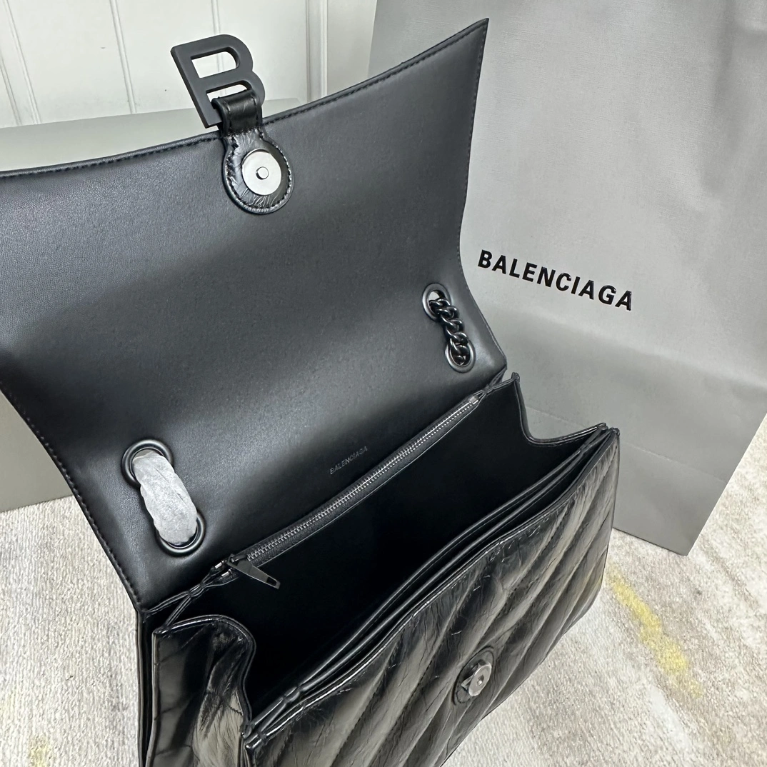 Sophisticated Balenciaga Crush Quilted Chain Bag - Medium Black Icon 60970