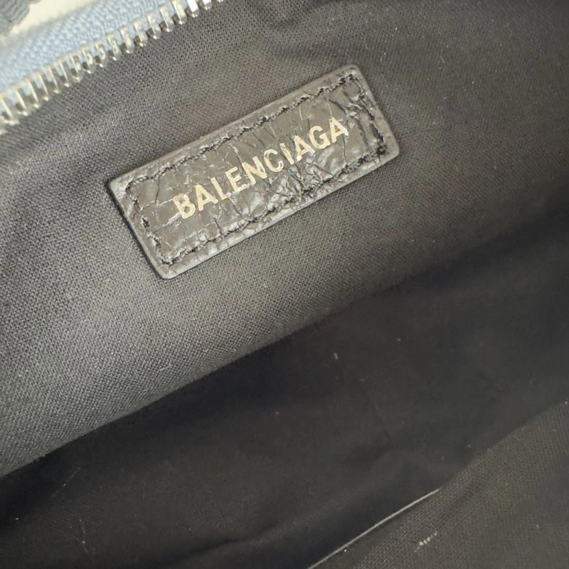 Cozy Balenciaga Denim Blue Le Cagole Half-Moon Crossbody Bag 78374