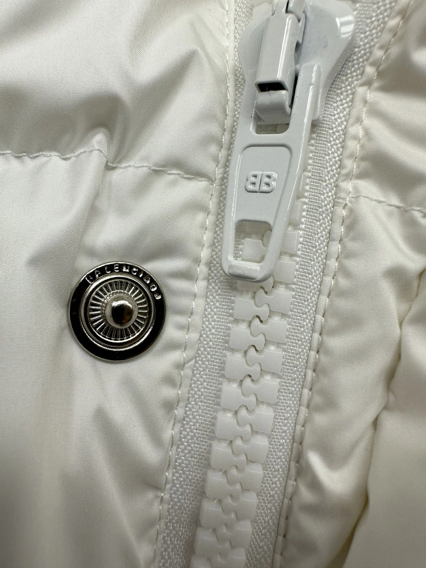 Balenciaga Down Jackets Supportive 98943