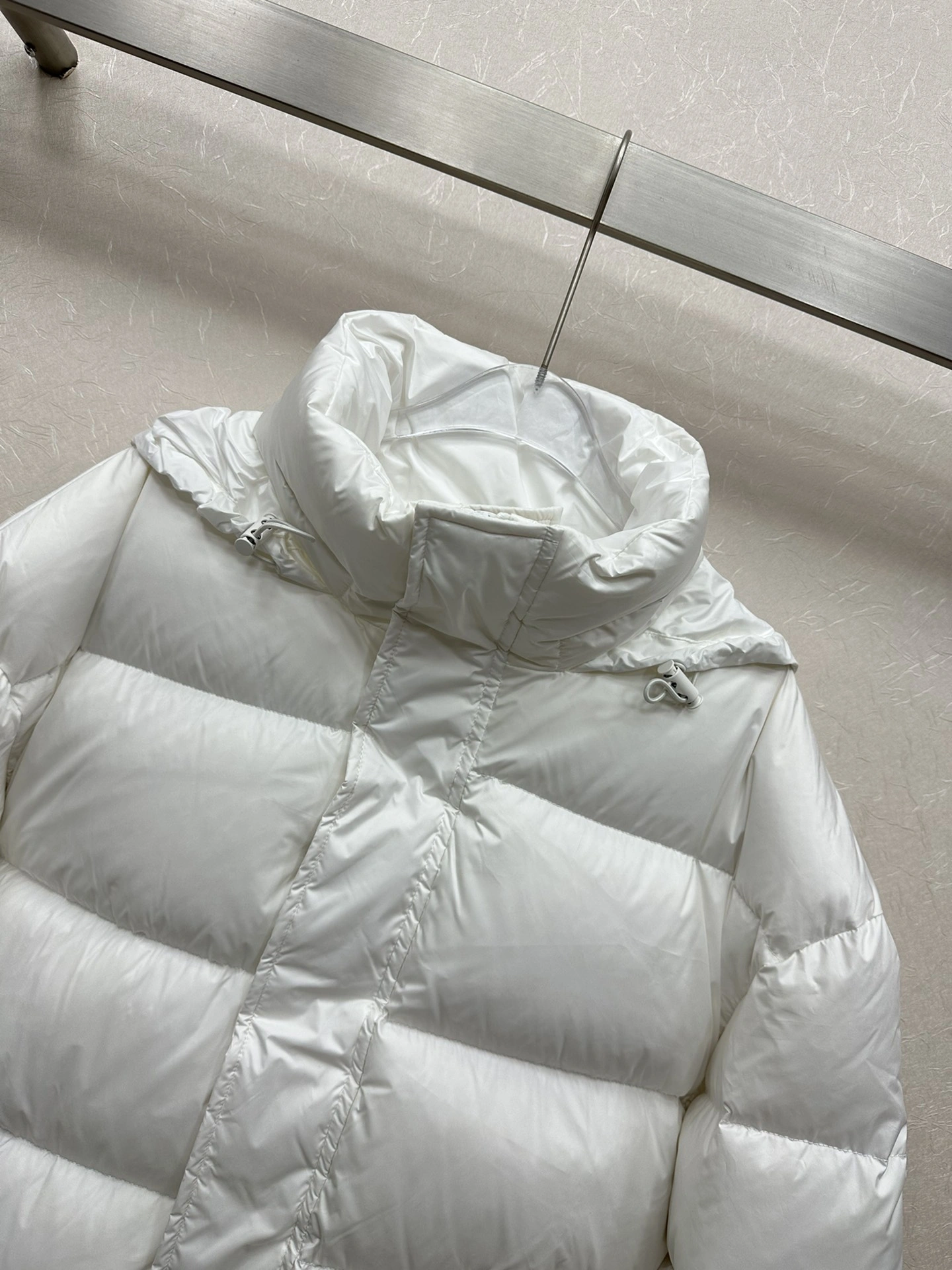 Resilient Balenciaga Down Jackets 98907
