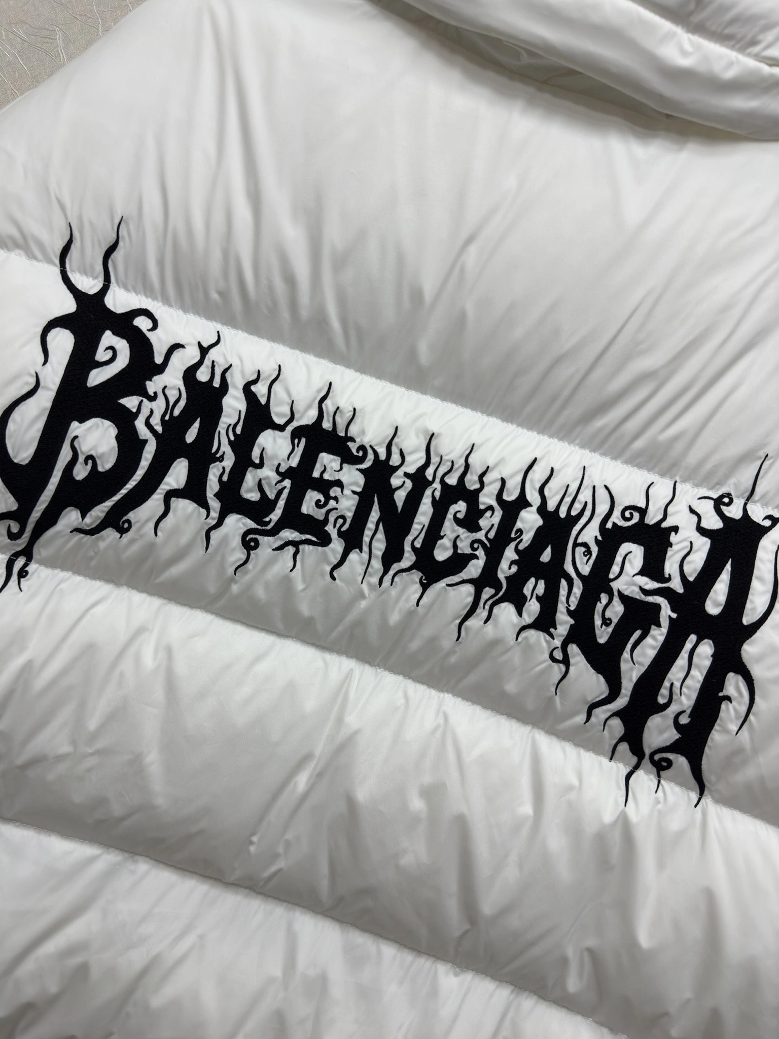 Resilient Balenciaga Down Jackets 98907
