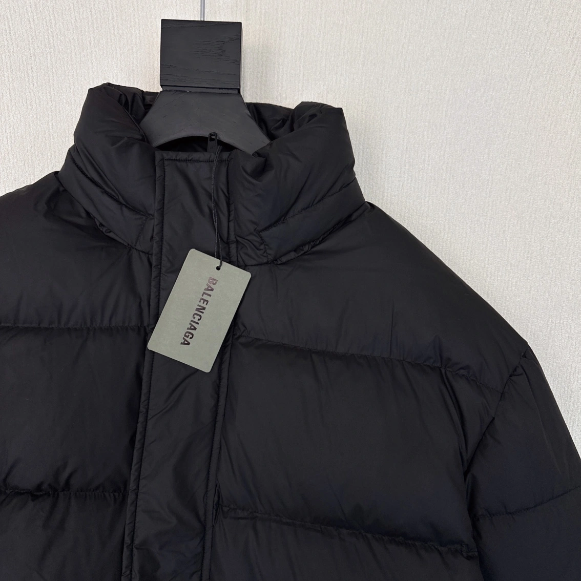 Balenciaga Down Jackets WellDesigned 98903