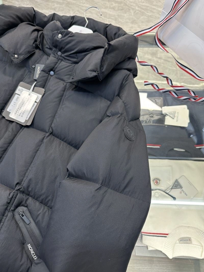 Balenciaga Down Jackets Sleek 98875