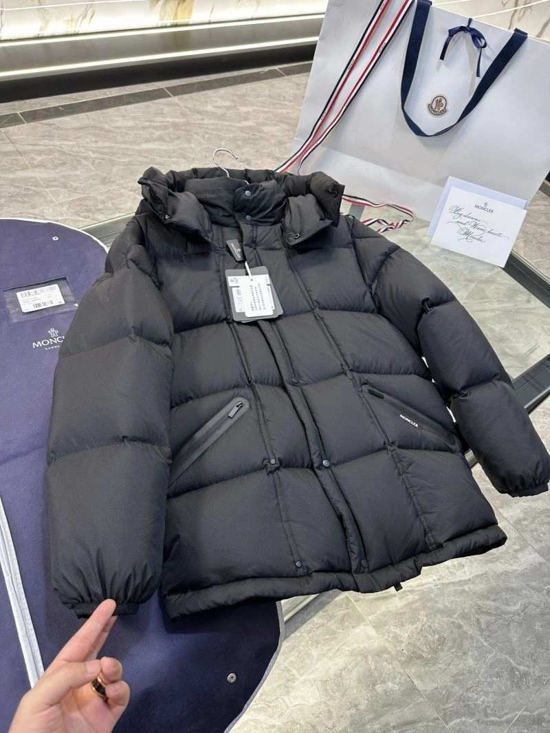 Balenciaga Down Jackets Sleek 98875