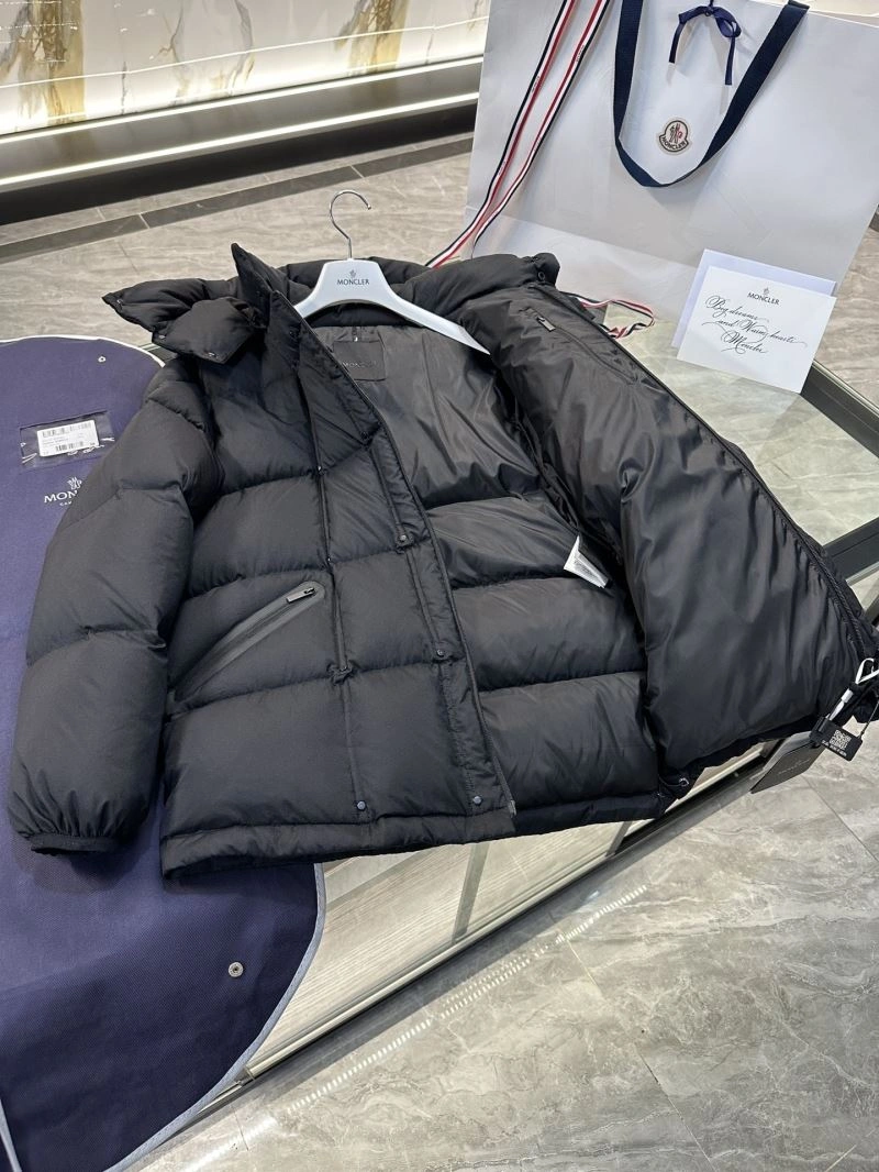 Balenciaga Down Jackets Sleek 98875