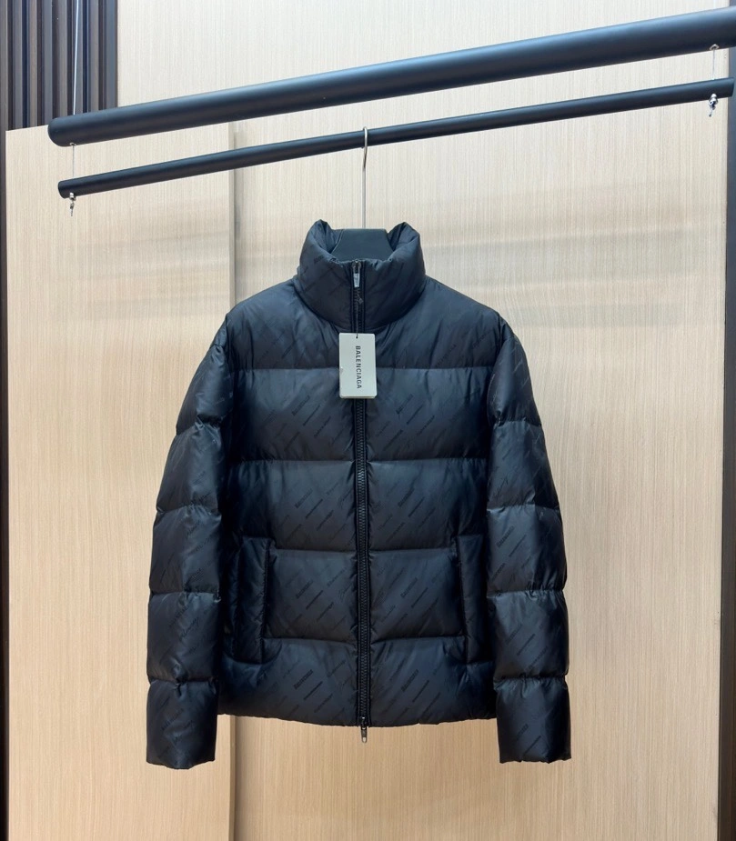 Balenciaga Down Jackets Cozy 98901