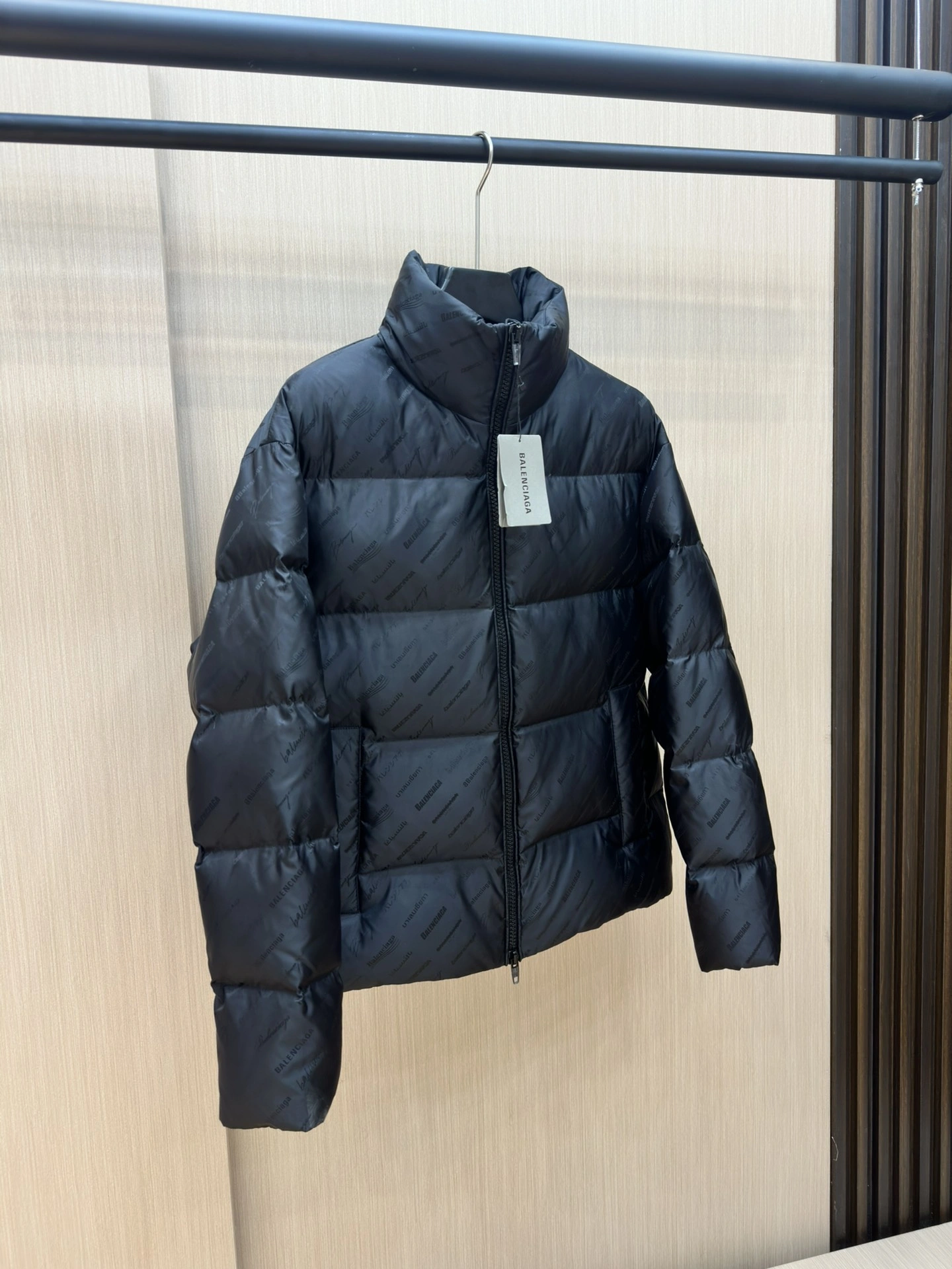 Balenciaga Down Jackets Cozy 98901