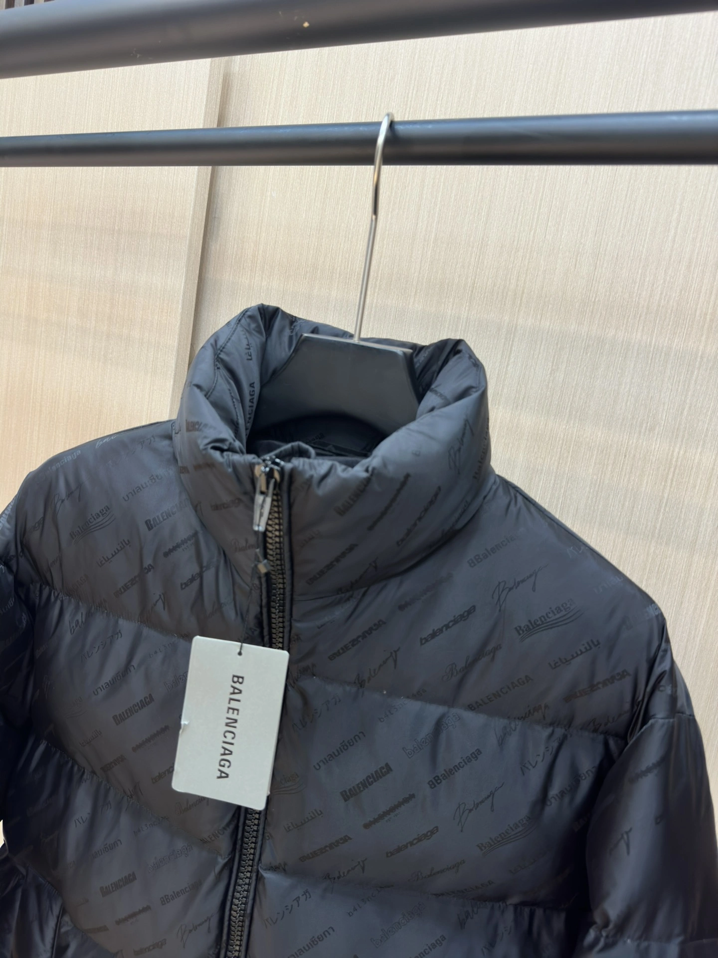 Balenciaga Down Jackets Cozy 98901