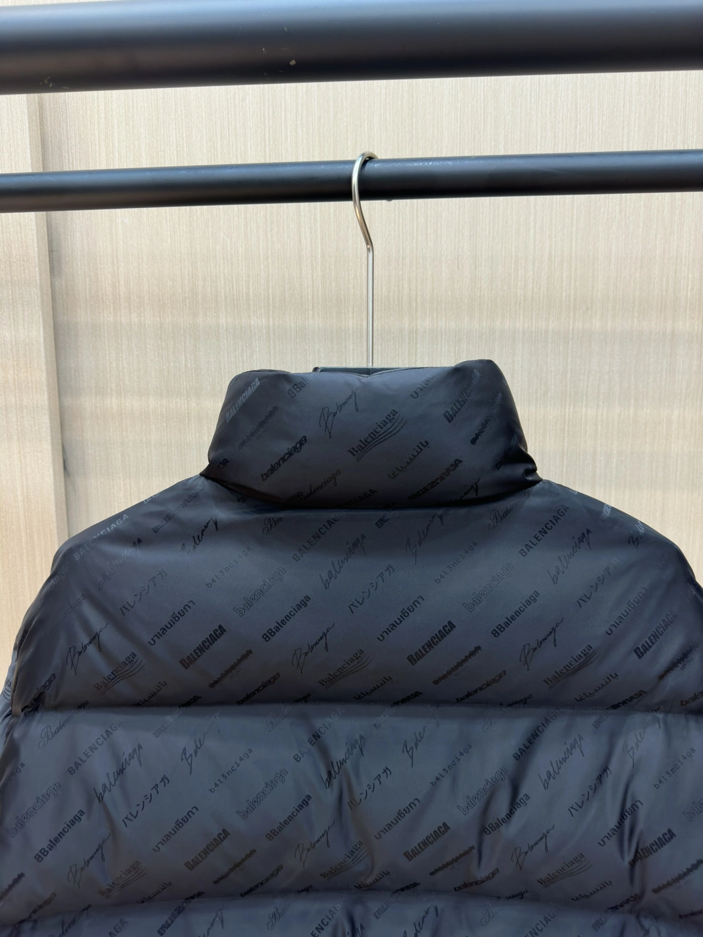 Balenciaga Down Jackets Cozy 98901