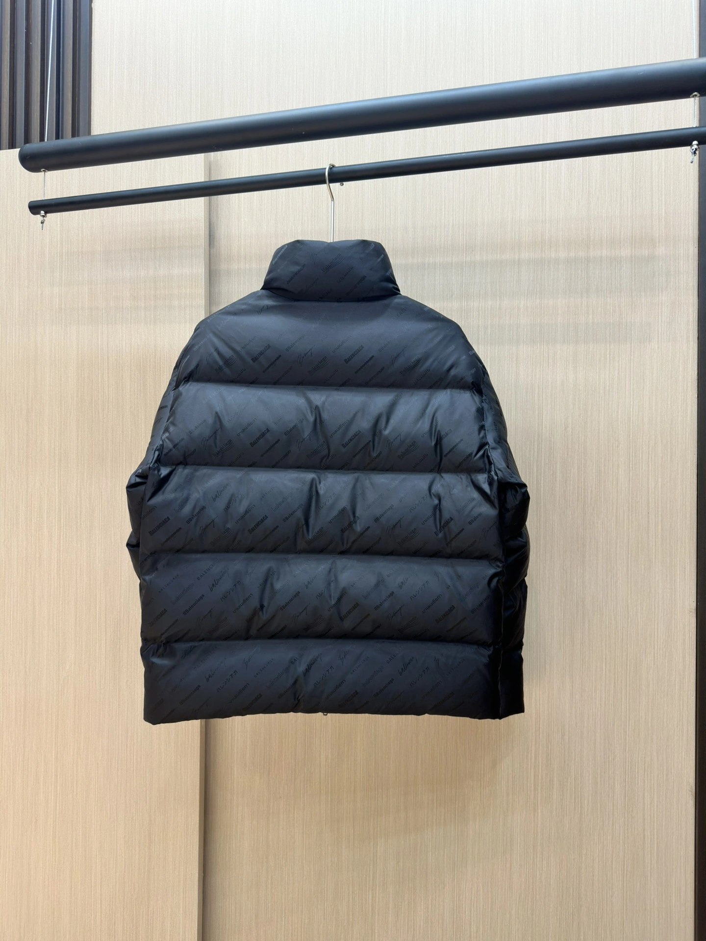 Balenciaga Down Jackets Cozy 98901