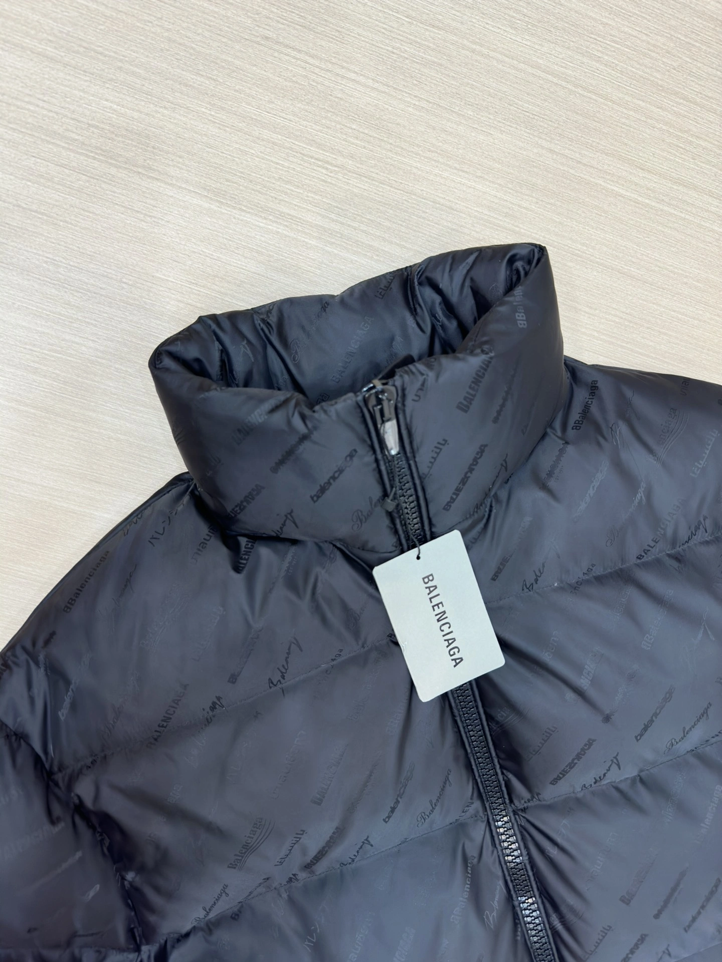 Balenciaga Down Jackets EyeCatching 98940
