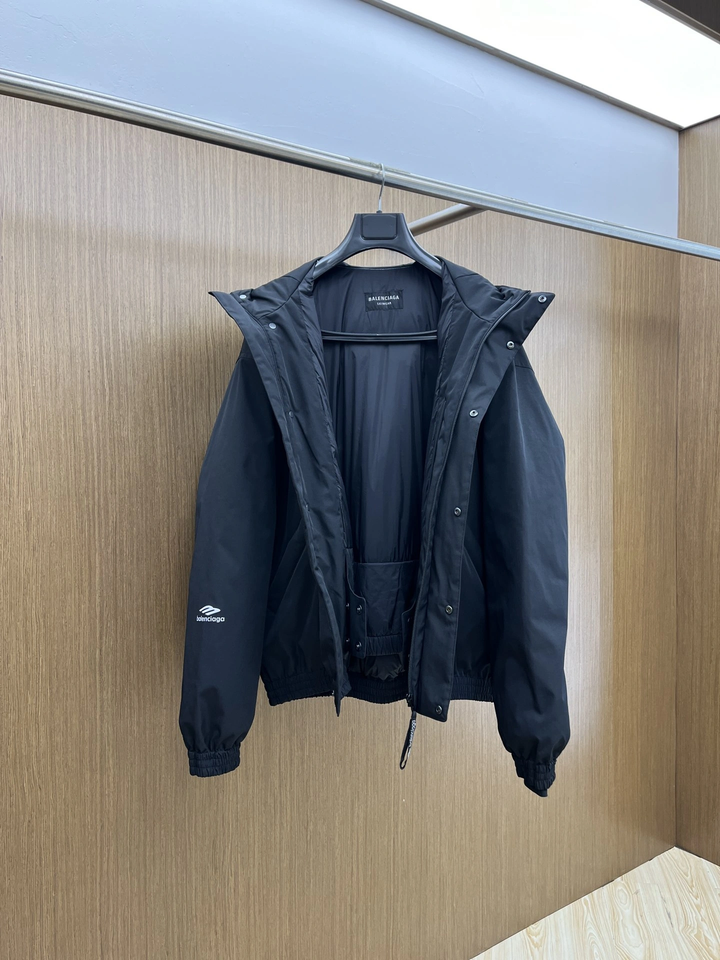 Balenciaga Down Jackets Youthful 98895