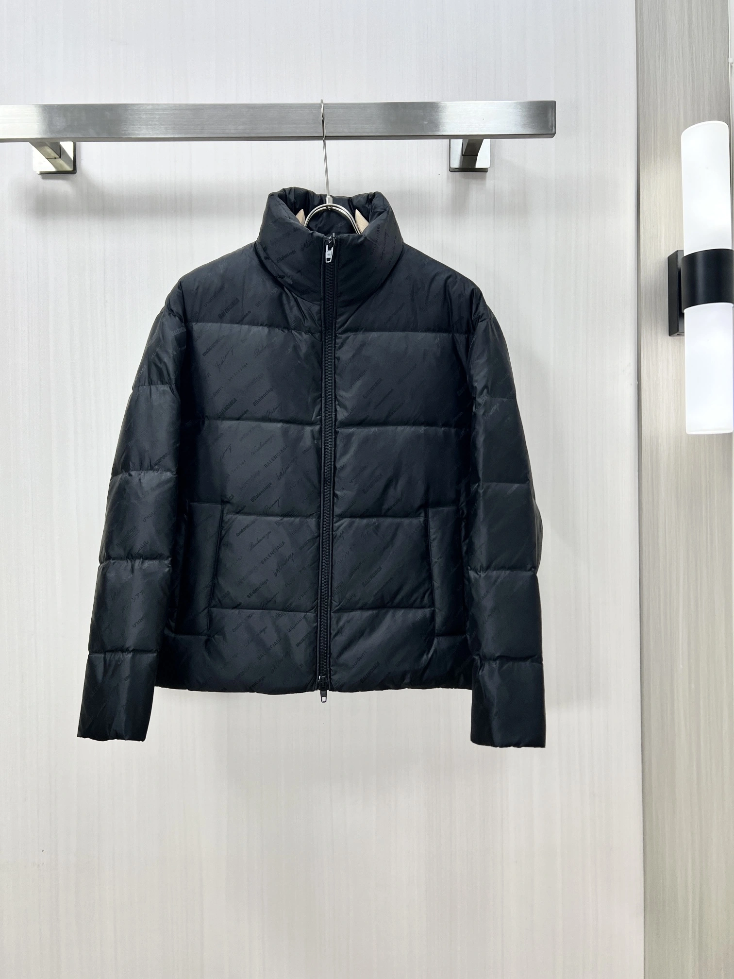 Balenciaga Down Jackets Minimalist 98899