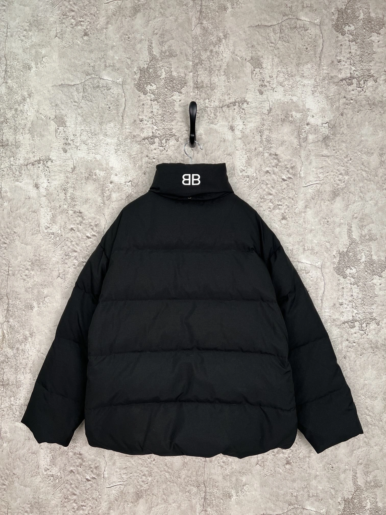 Sporty Balenciaga Down Jackets 98896