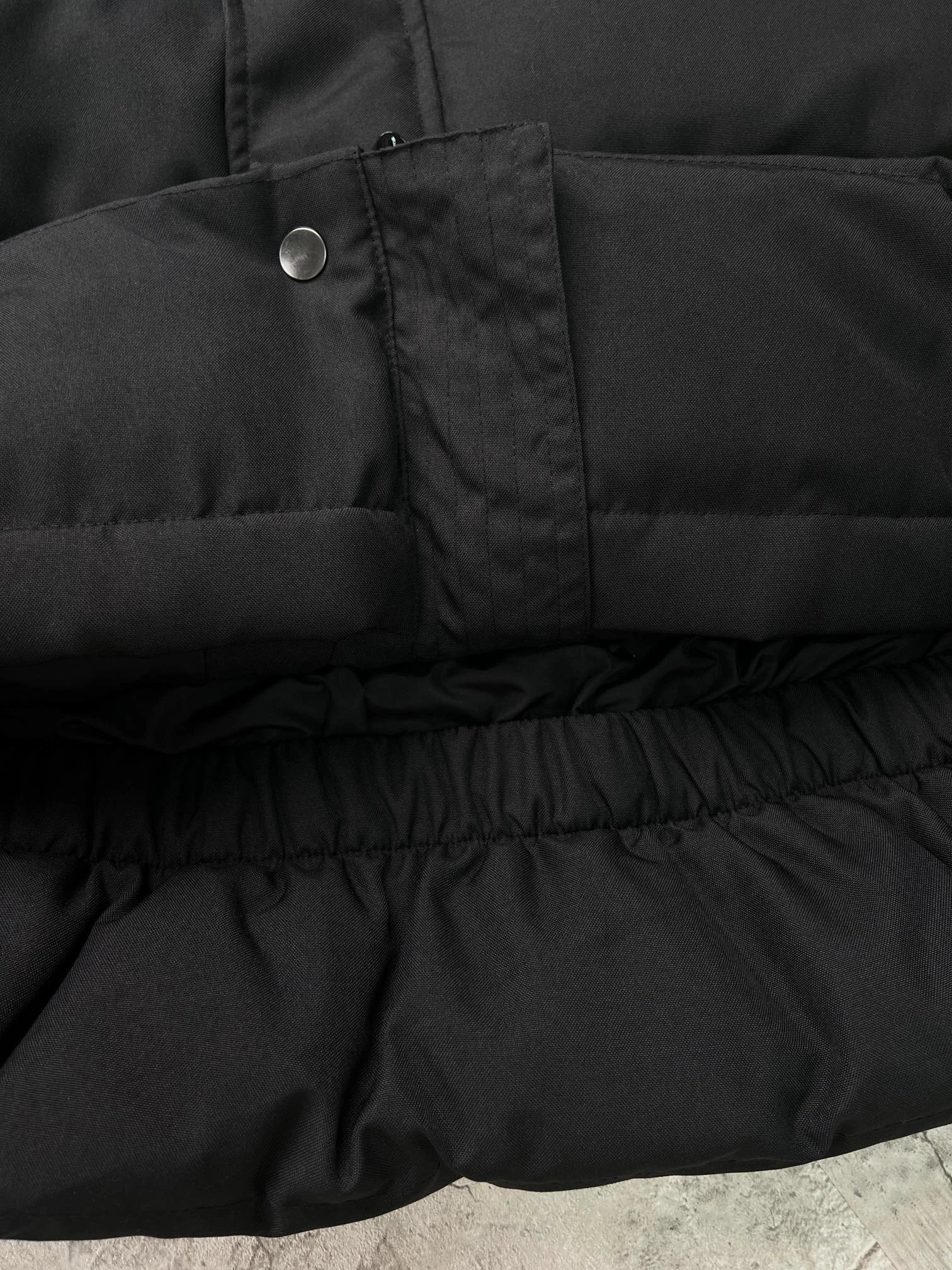 Sporty Balenciaga Down Jackets 98896