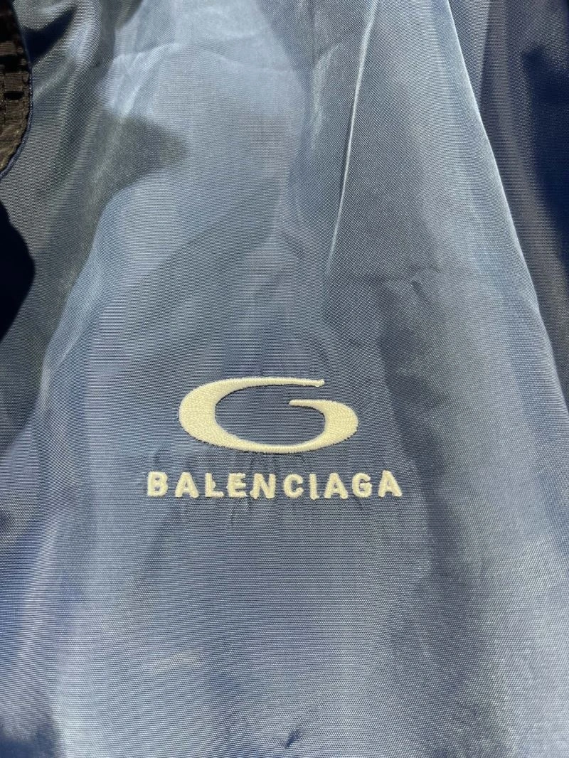 Balenciaga Down Jackets Sleek 98880