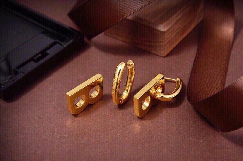 Balenciaga Earrings Attractive 215709