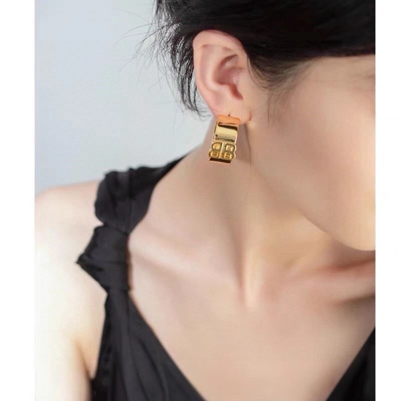 Durable Balenciaga Earrings 215510