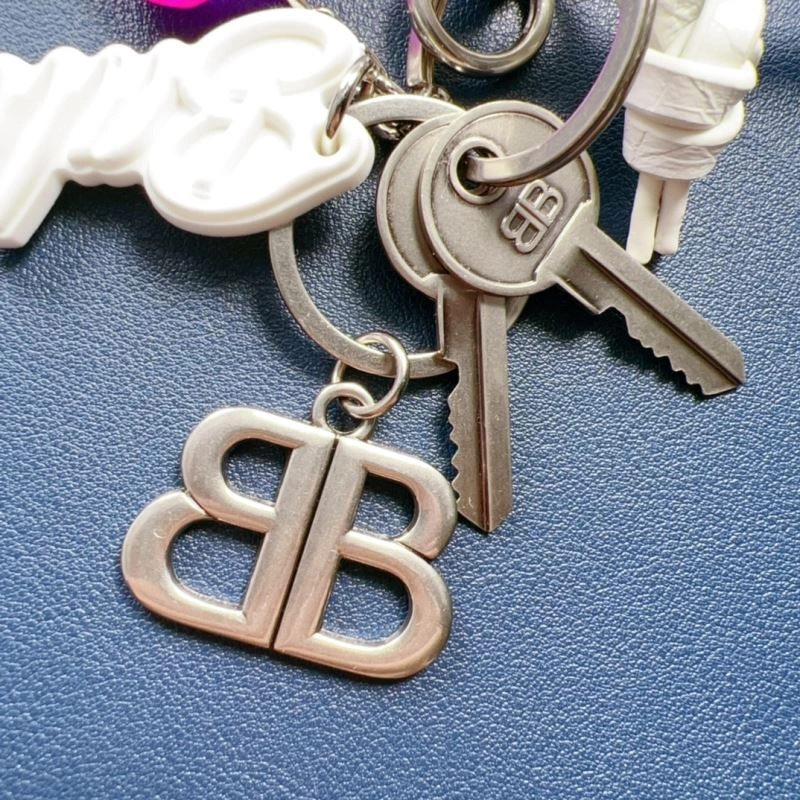 GoodFit Balenciaga Elegance Keychain - Luxe Gold Accent Accessory 70086