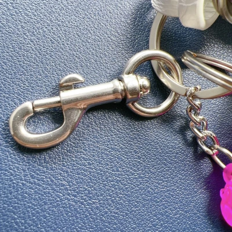 GoodFit Balenciaga Elegance Keychain - Luxe Gold Accent Accessory 70086