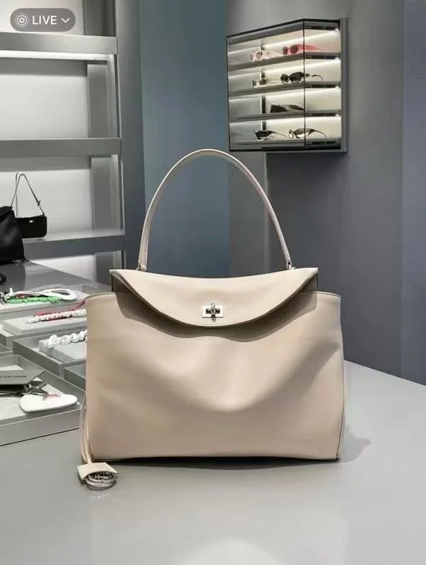 Timeless Balenciaga  Apricot Silver Buckle Handbag Series 38255