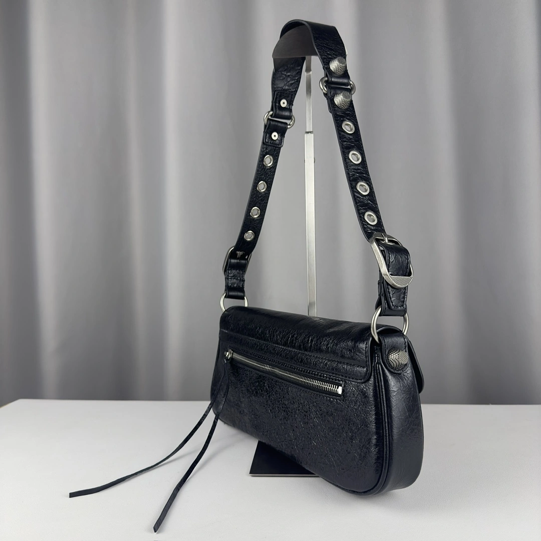 Durable Balenciaga Everyday Large Baguette Sling Bag in Lambskin 61106