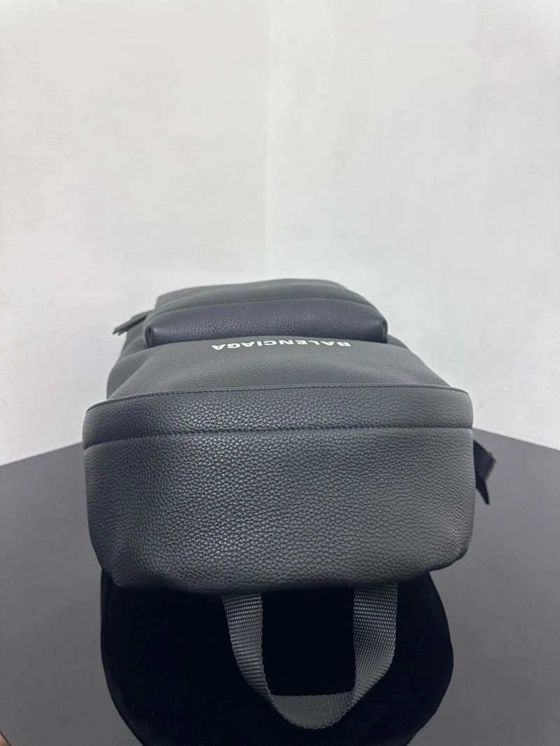 Balenciaga Everyday Luxe Calfskin Large Backpack Durable 72726