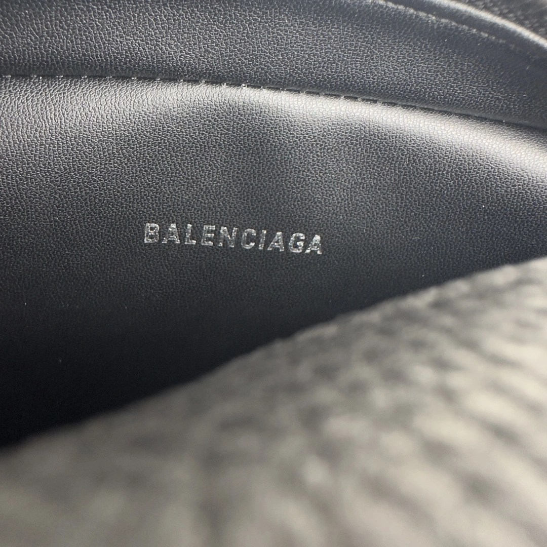 FastDry Balenciaga Everyday Mini Camera Crossbody Bag in Lambskin 60871