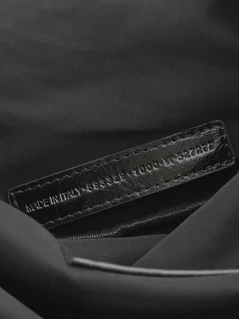 Balenciaga Exclusive Leather Mountaineering Waist Bag Breathable 38217