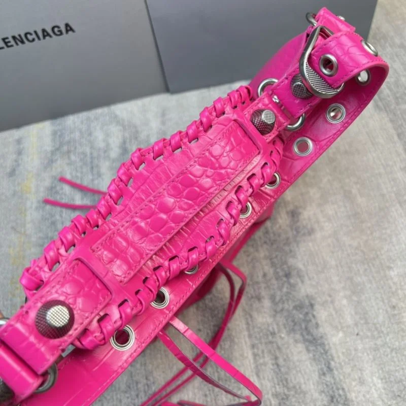 Balenciaga Fuchsia CrocodileBalenciaga Le Cagole Half Moon Bag Comfortable 38374