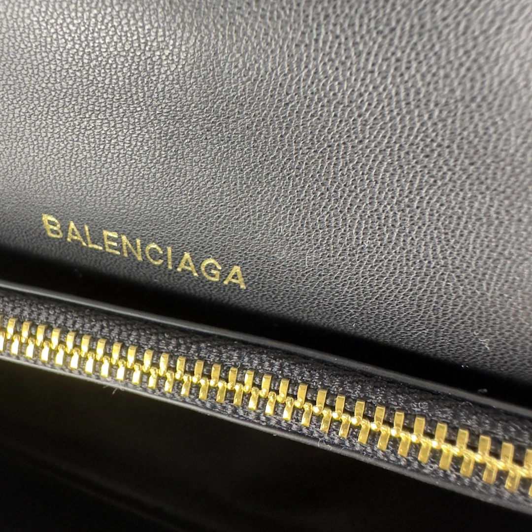 Balenciaga Gold Crush Sandglass Chain Bag - Small Size Elegance Original 60940