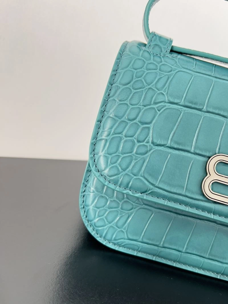 Balenciaga Gossip Crossbody Bag with Double B Logo in Leather Casual 78614