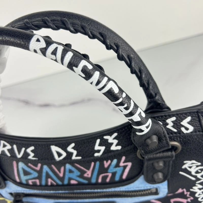 Fashionable Balenciaga Graffiti 38cm Crossbody Handbag in Italian Goat Leather 78761