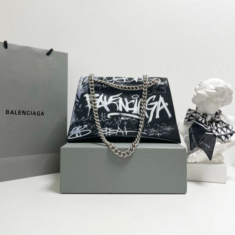 Lightweight Balenciaga Graffiti Pleated Chain Bag - Medium  Elegance 70079