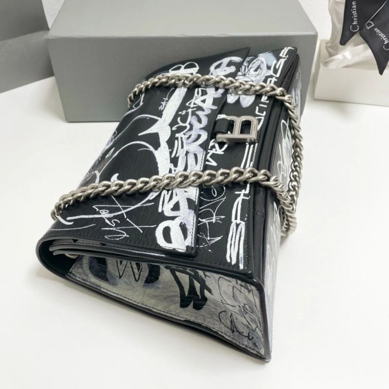 Lightweight Balenciaga Graffiti Pleated Chain Bag - Medium  Elegance 70079