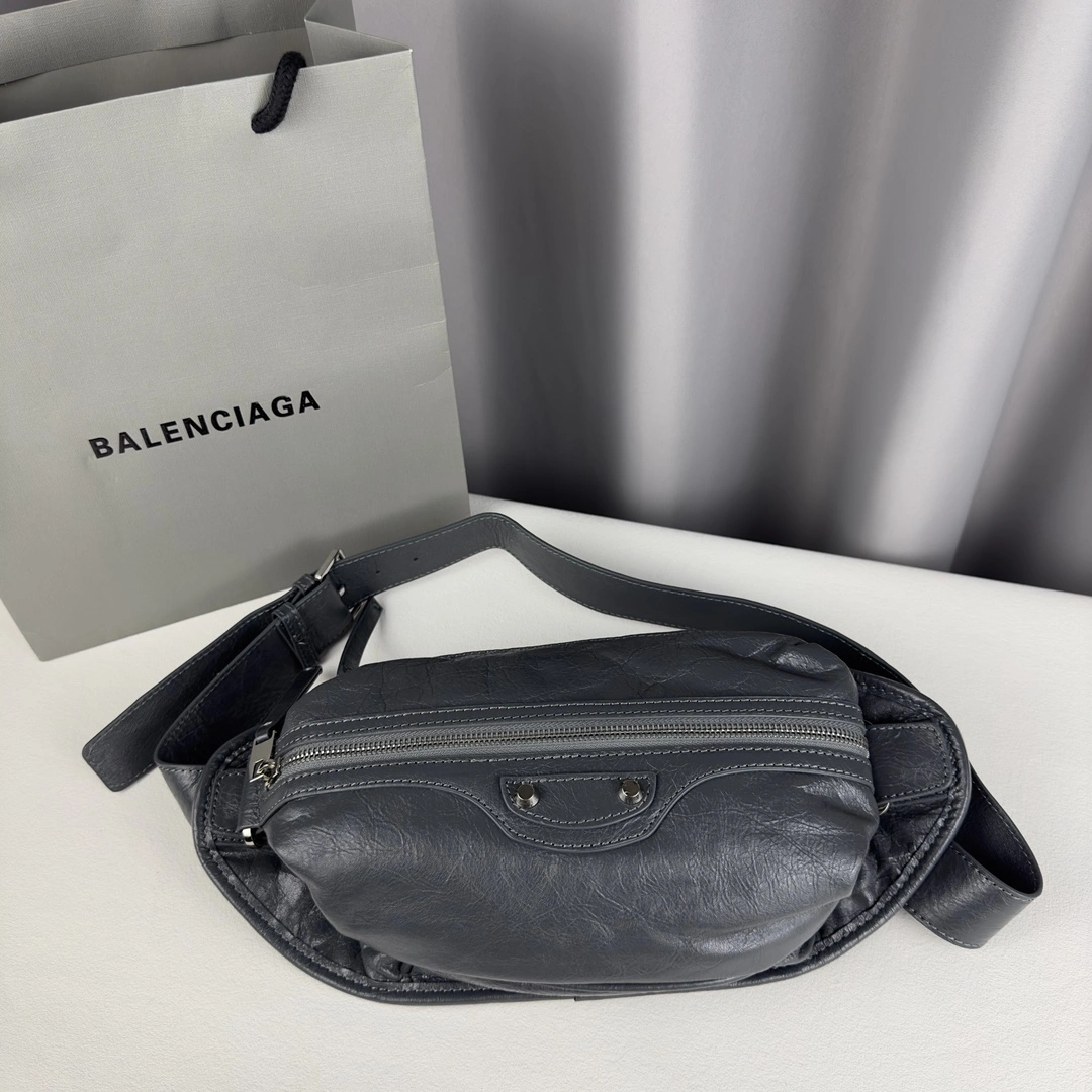 Balenciaga Gray Cracked Lambskin Motorcycle Chest Bag Supportive 60848