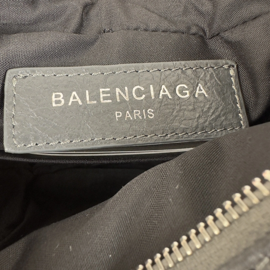 Balenciaga Gray Cracked Lambskin Motorcycle Chest Bag Supportive 60848