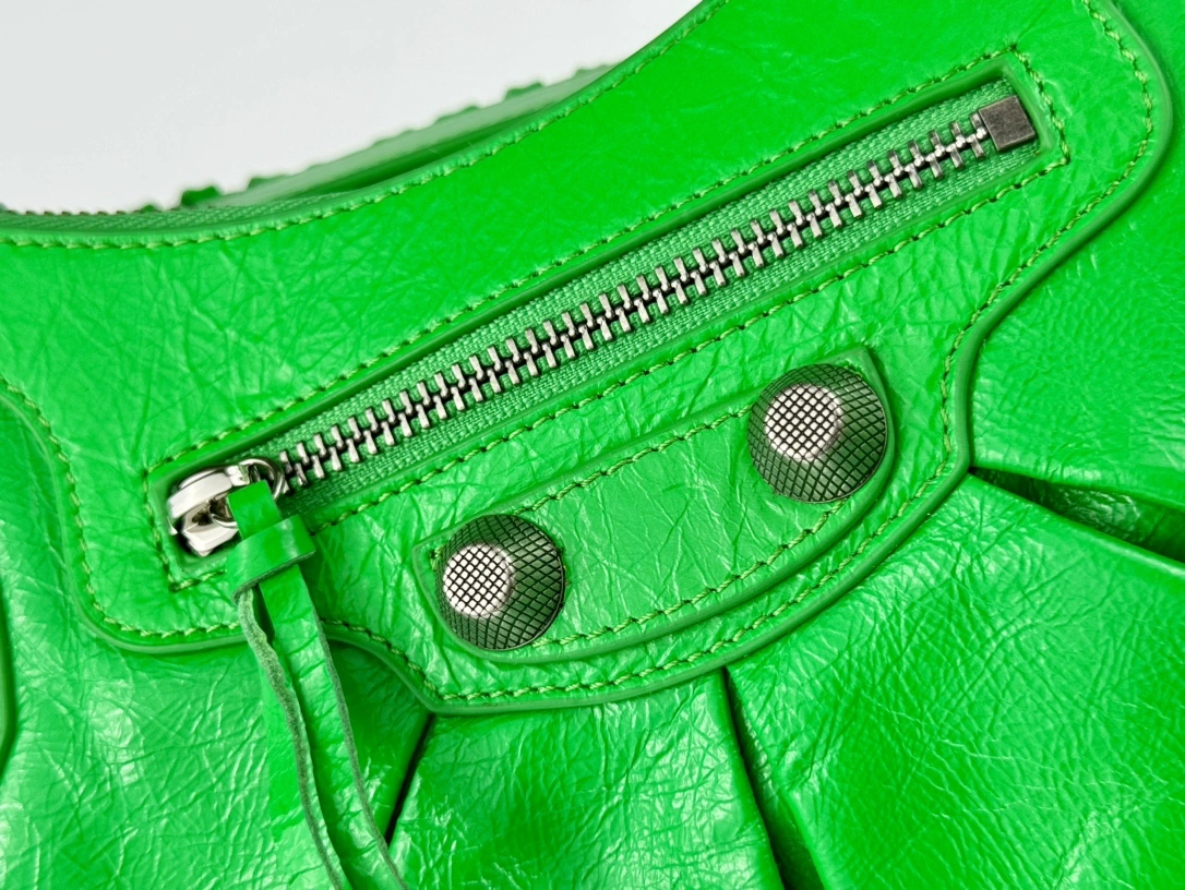 Balenciaga Green Oil Wax Le Cagole Half-Moon Dumpling Bag TechFriendly 61069