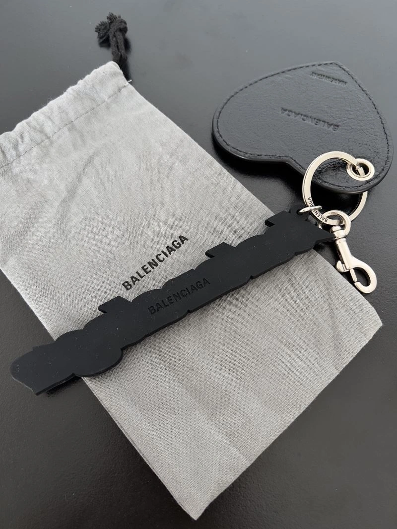 Balenciaga Heart Mirror Charm Keychain with Sheepskin Pendant Tailored 70114