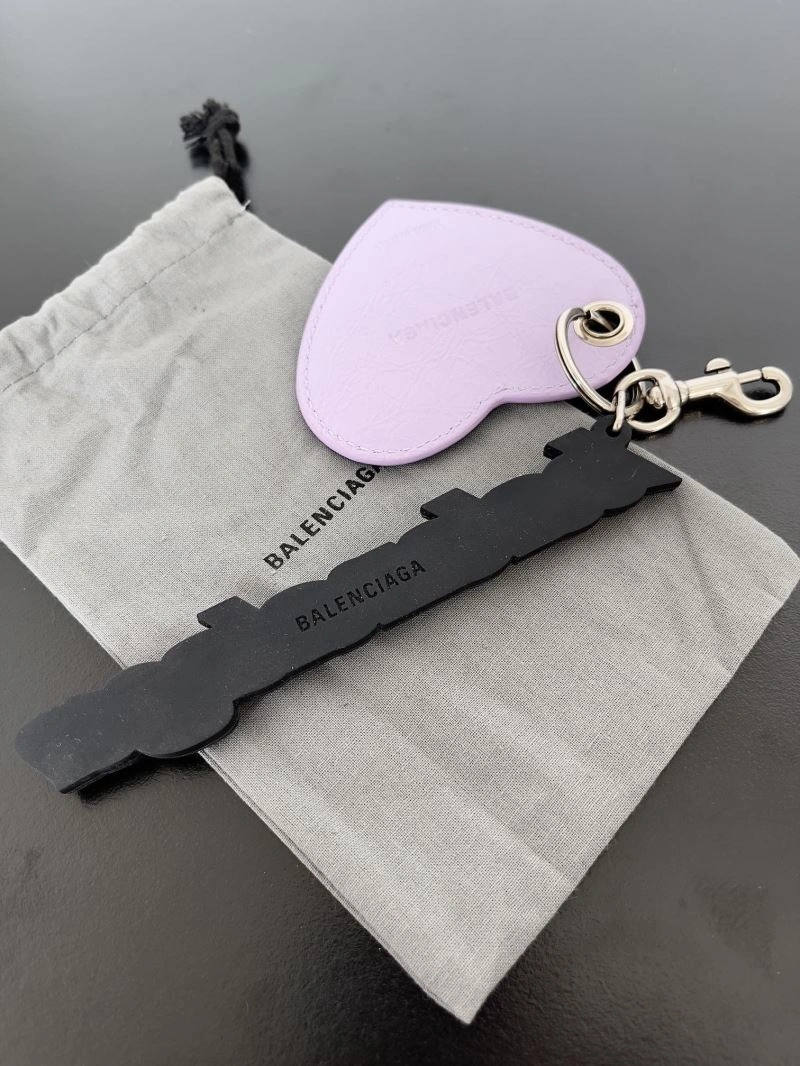 Balenciaga Heart Mirror Keychain with Sheep Leather Charm Efficient 70084