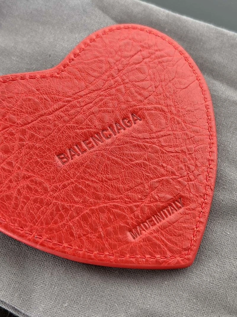 Balenciaga Heart Mirror Keychain with Sheepskin Charm QuickDry 70078
