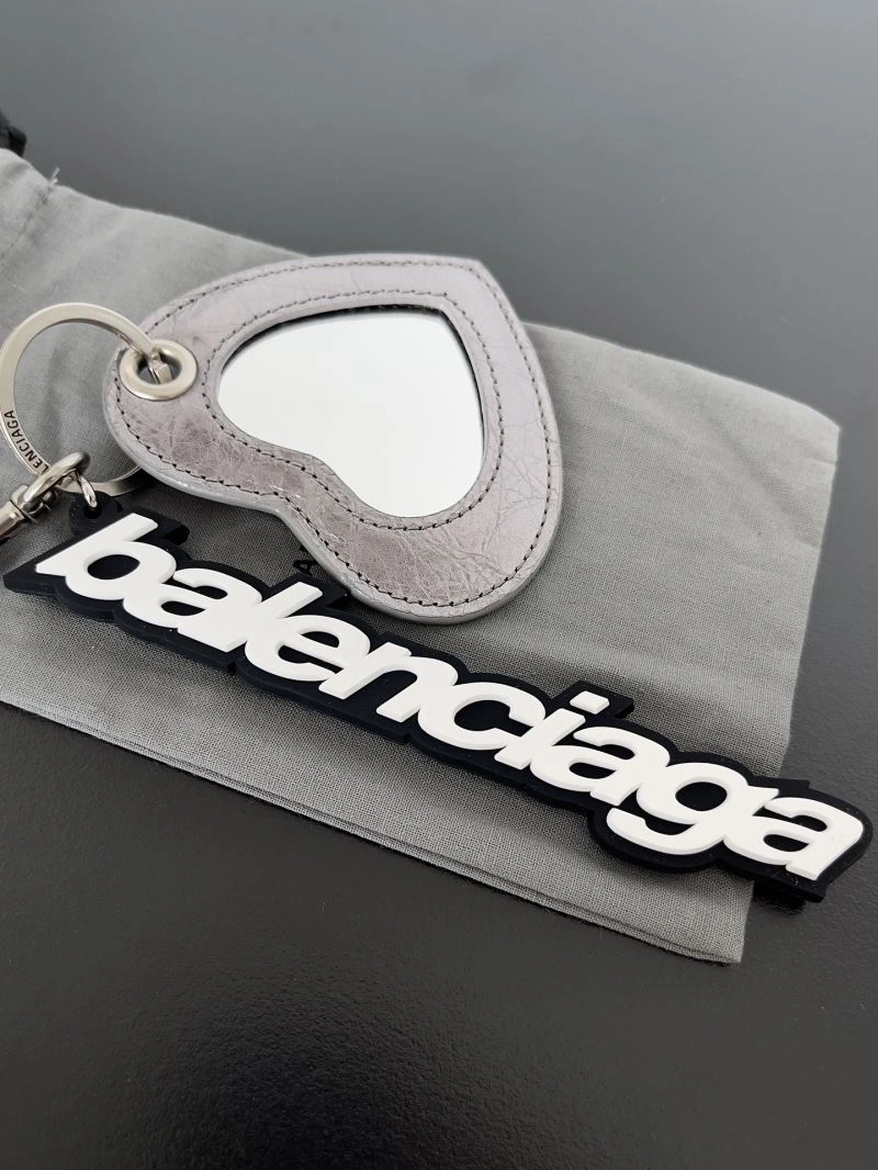 Balenciaga Heart-Shaped Leather Mirror Keychain Pendant EasyMatch 70075
