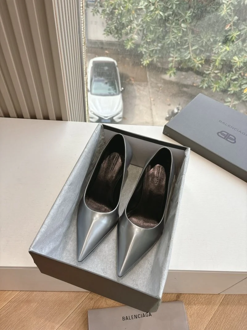 WellDesigned Balenciaga Heeled Shoes 16807